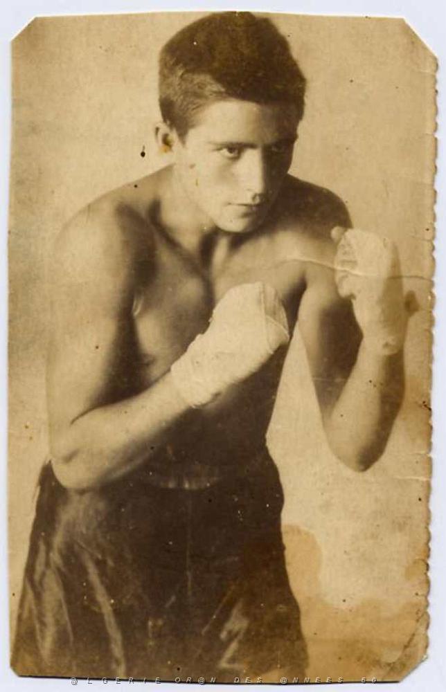 PEPE IBANEZ A 16 ANS  EN BOXEUR.JPG